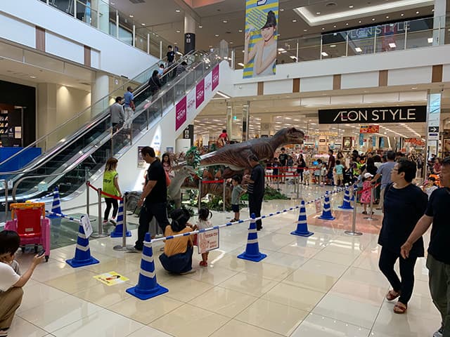 イーストスクエア