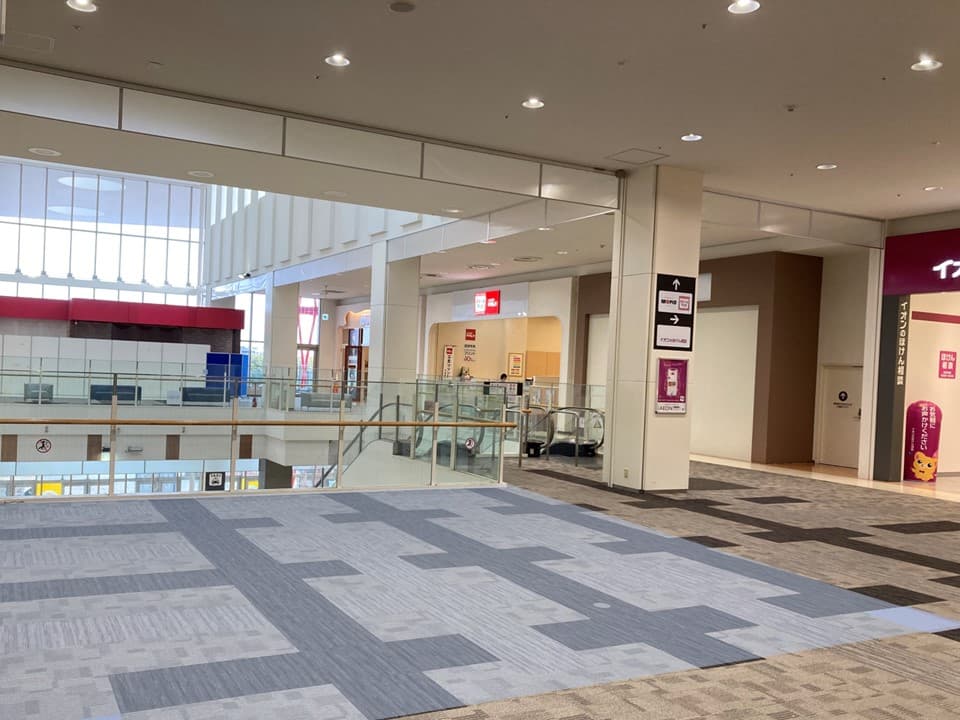 クロックハウス横