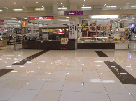 イーストコート横:イチリュウ前