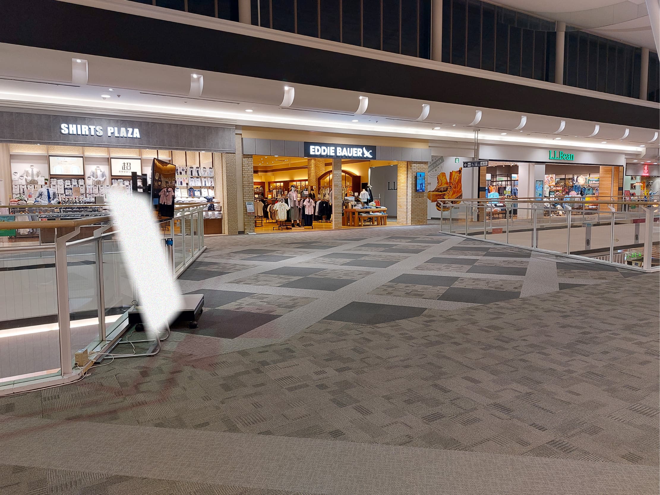 イーストモールブリッジB