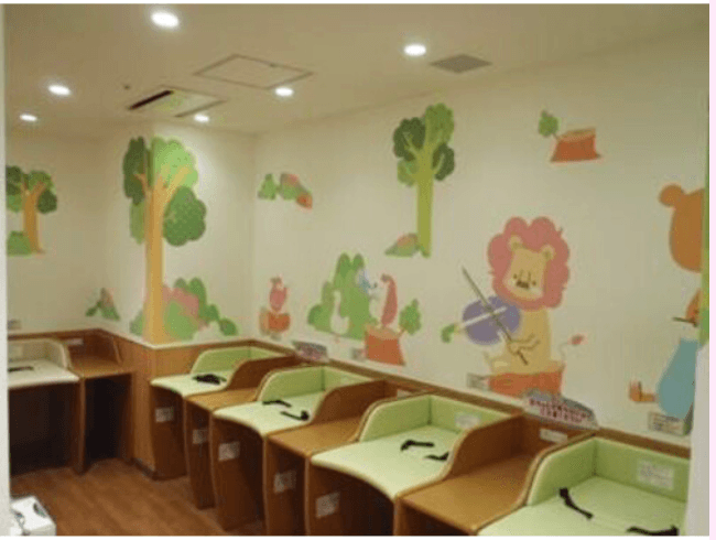 モール内広告 授乳室1