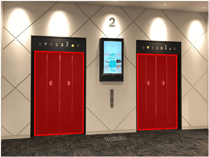 モール内広告 エレベーター