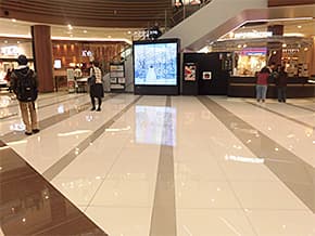 1F センターコート