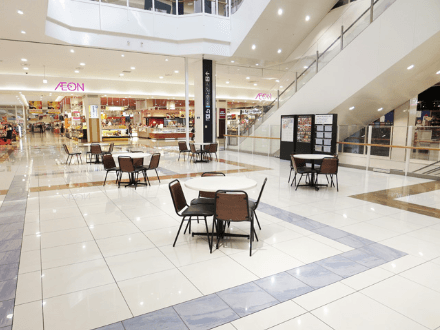 1階 ウエストコート