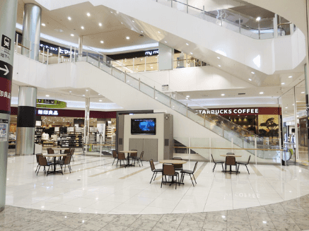 1階 イーストコート