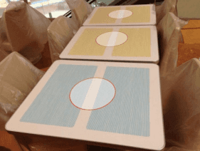 モール内広告 フードコートステッカー