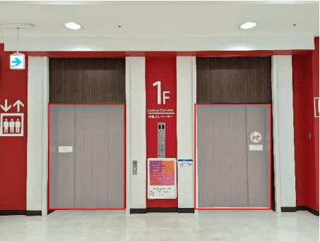 モール内広告 エレベーター