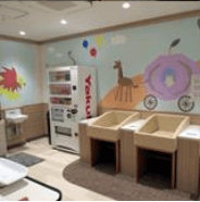 モール内広告 授乳室2