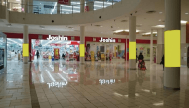 モール内広告 柱巻き