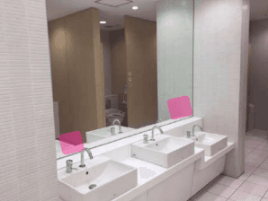 モール内広告 化粧室