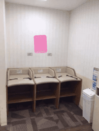 モール内広告 授乳室