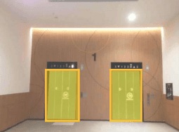 モール内広告 エレベーター