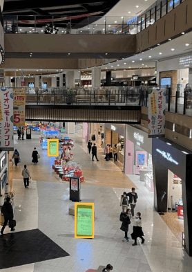 モール内広告 デジタルサイネージ(MSV)(55inc 両面)1