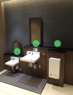 モール内広告 化粧室1