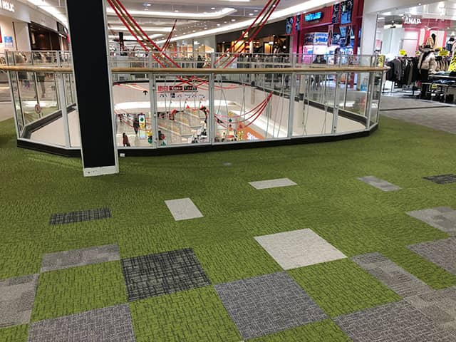 専門店街2F 南エスカ前S