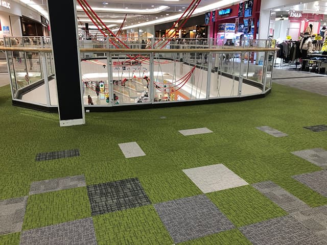 専門店街2F 南エスカ前N