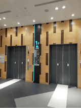 モール内広告 エレベーター