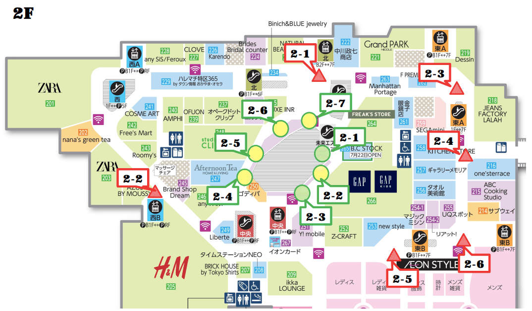モール内広告 柱巻きポスター・三⾓什器ポスター2