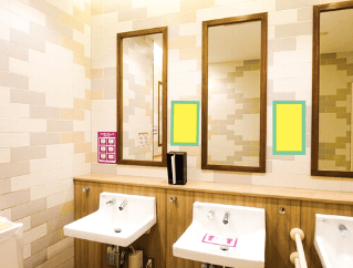 モール内広告 化粧室ステッカー2