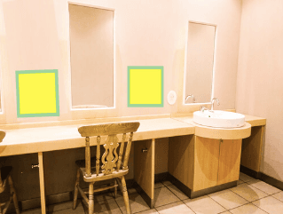 モール内広告 化粧室ステッカー1