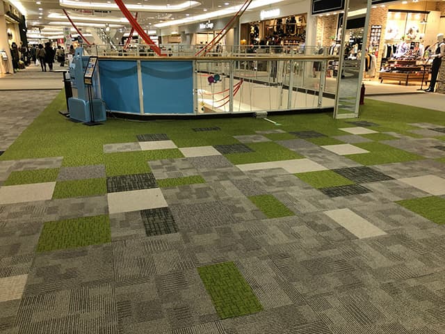 専門店街2F 北エスカ前