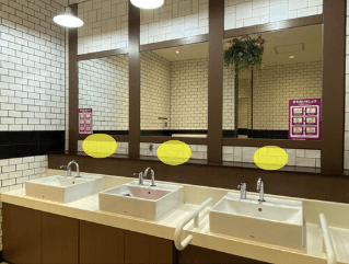 モール内広告 化粧室(鏡)