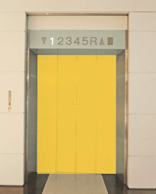 モール内広告 エレベーター