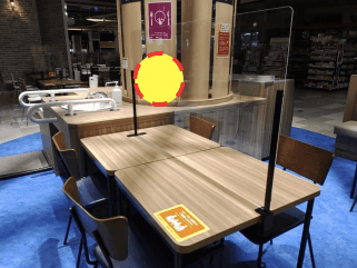 モール内広告 フードコートテーブルシール