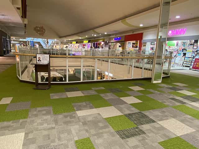 専門店街3F 北エスカ前