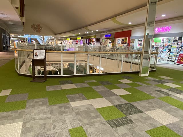 専門店街3F 北エスカ前