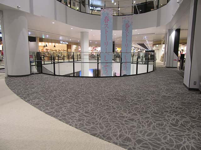 3階 マリンコート吹き抜け(フードフォレスト前)