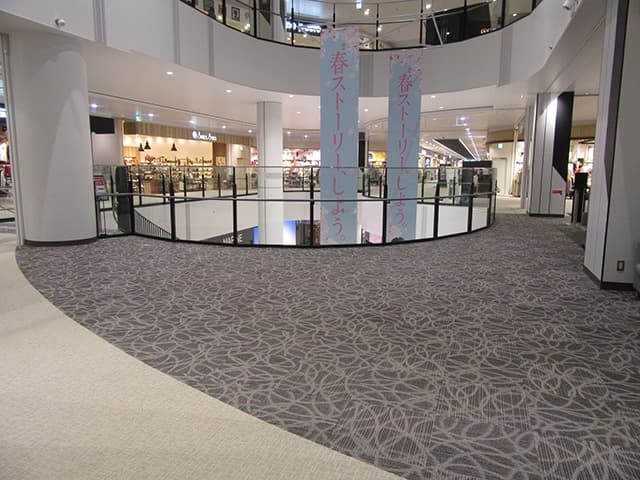 3階 マリンコート吹き抜け(フードフォレスト前)