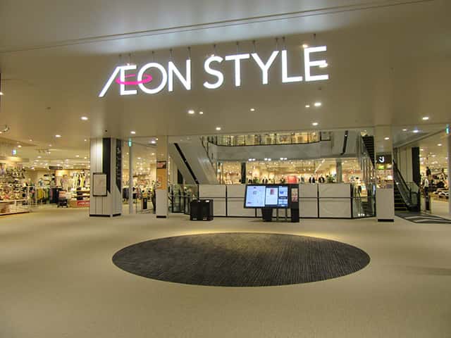 3階 ウエストコート(イオンスタイル前)