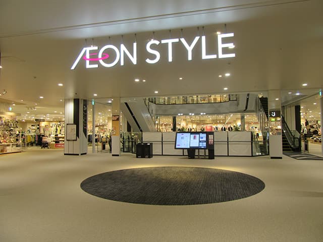 3階 ウエストコート(イオンスタイル前)