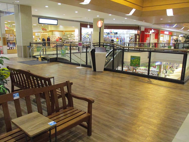 2F北エスカレーター前イベントコート