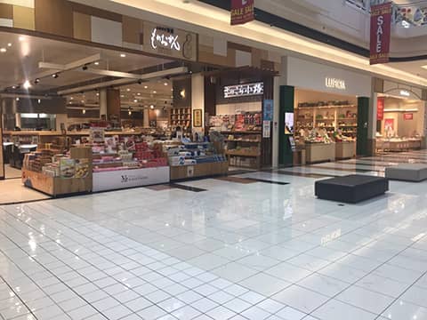 1F 東側共用通路