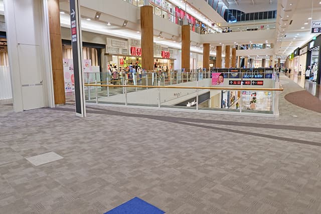 2Fけやきコート(東側)