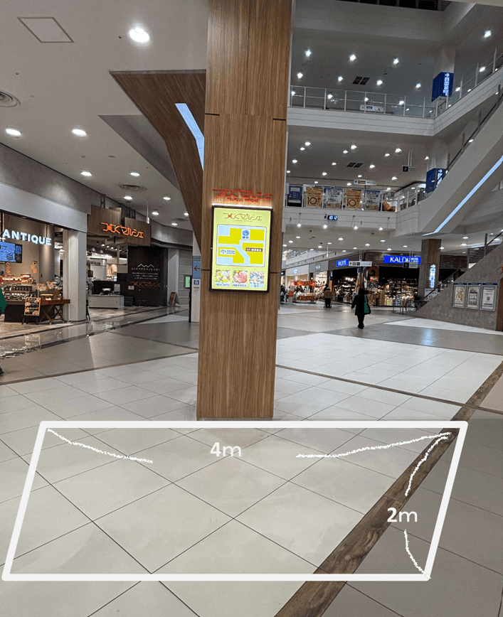 1Fサウスコート柱前イベントスペース(日本一側)