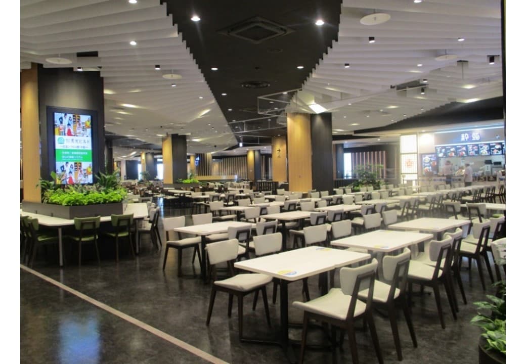 モール内広告 フードコートステッカー