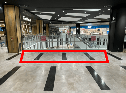 3階ノースコート吹き抜け(紀伊國屋書店前)