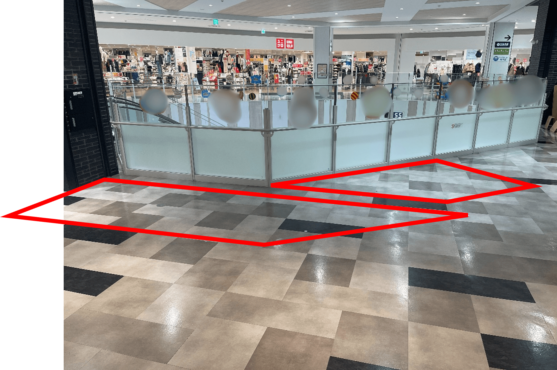 2階ノースコート吹き抜け(ミスタードーナツ前)1