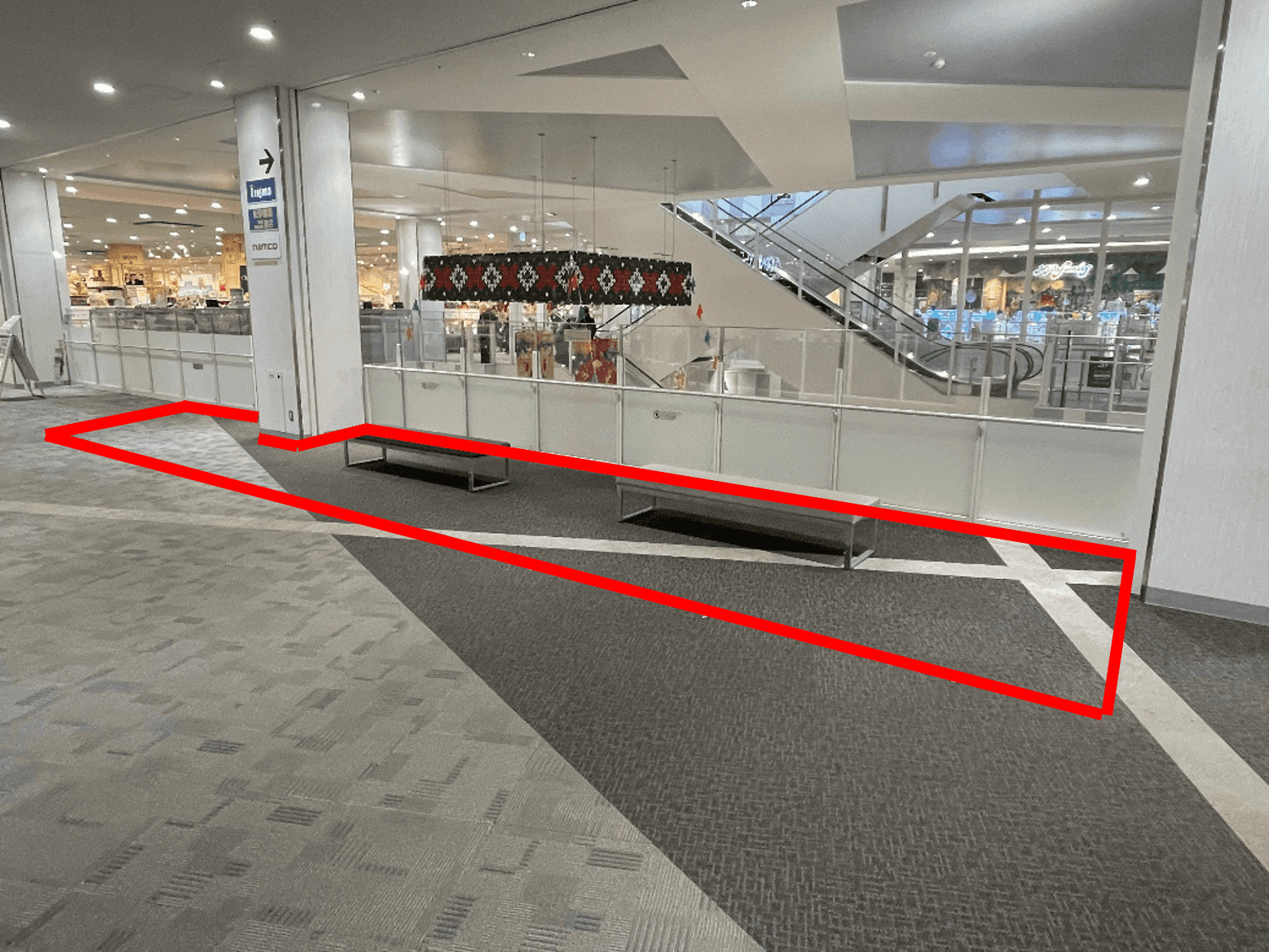 3階サウスコート吹き抜け(専門店側)