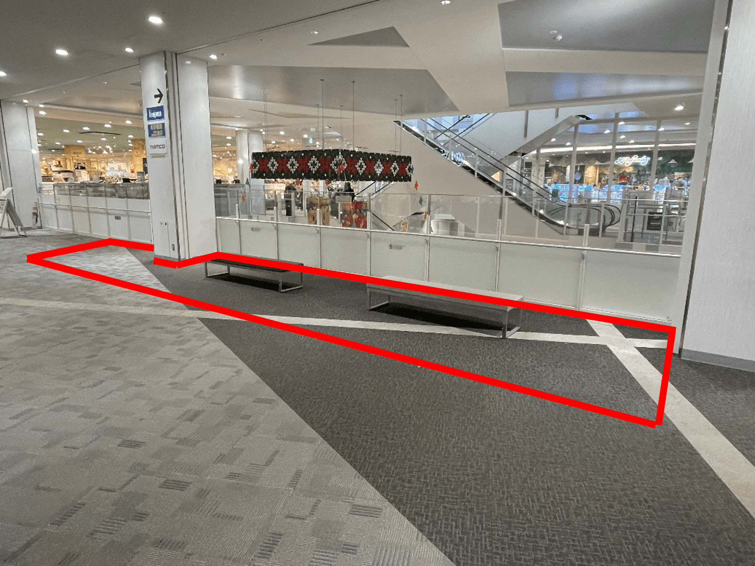 3階サウスコート吹き抜け(専門店側)