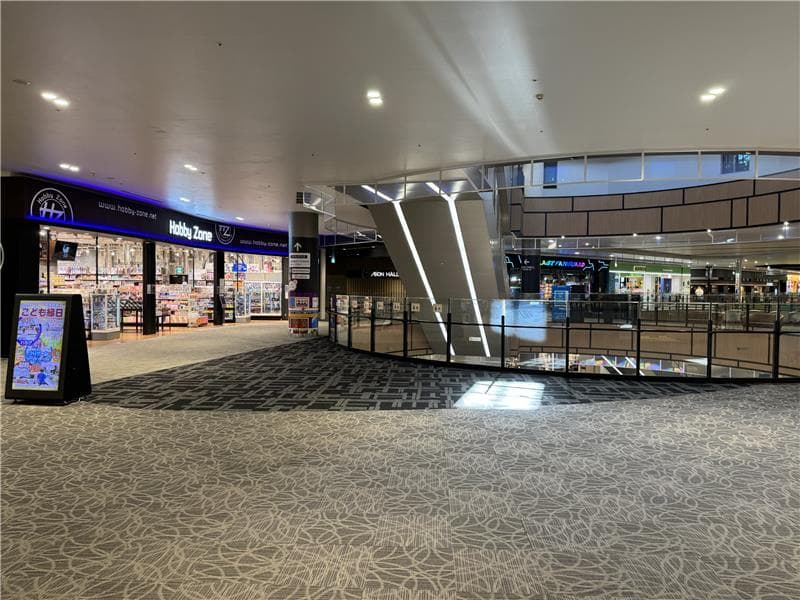 ホビーゾーン前