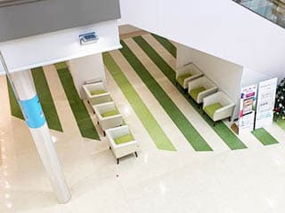 中央スペース(中央エスカレータ付近)1