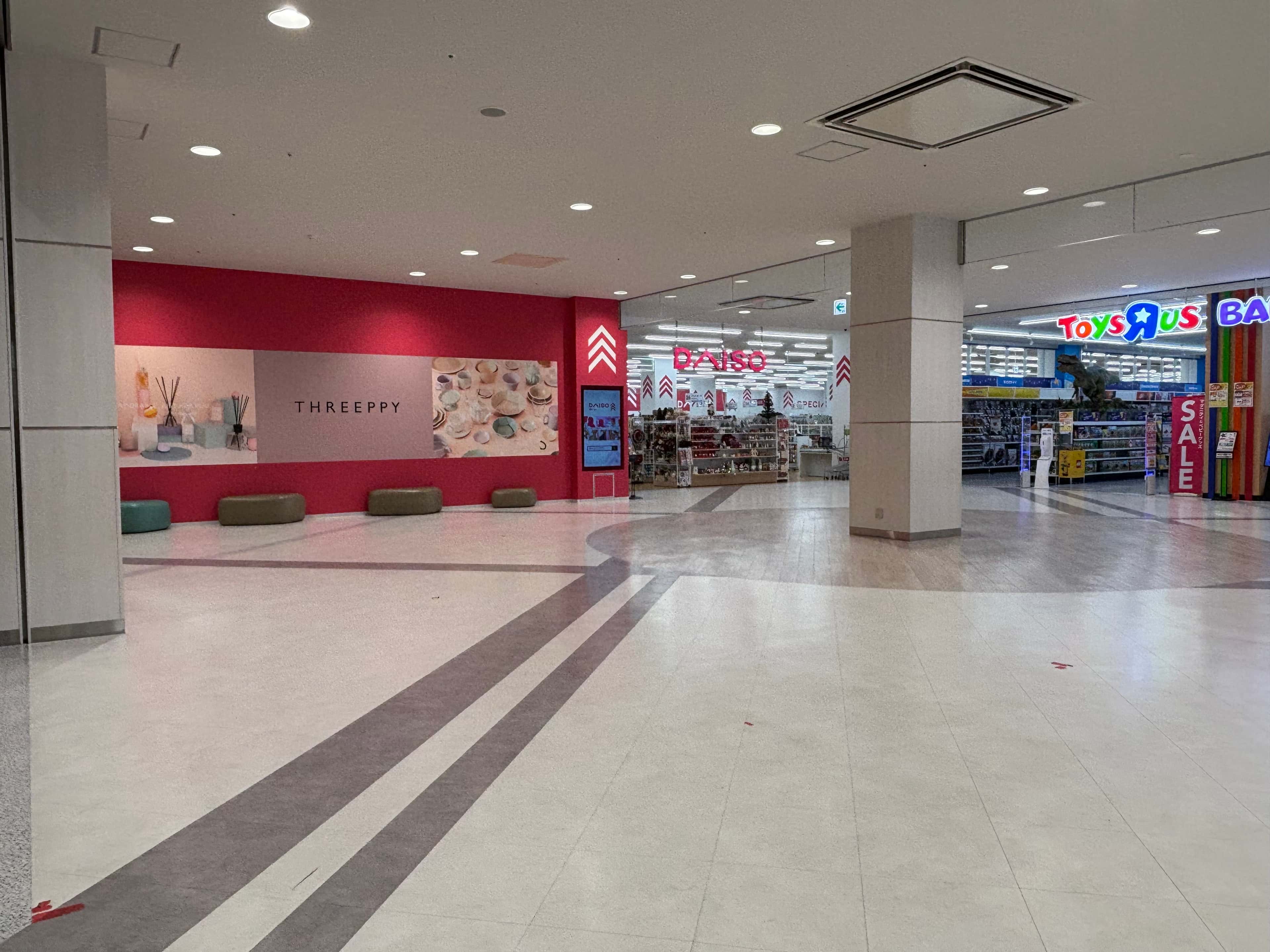 3階 サウスブリッジA(トイザらス前)