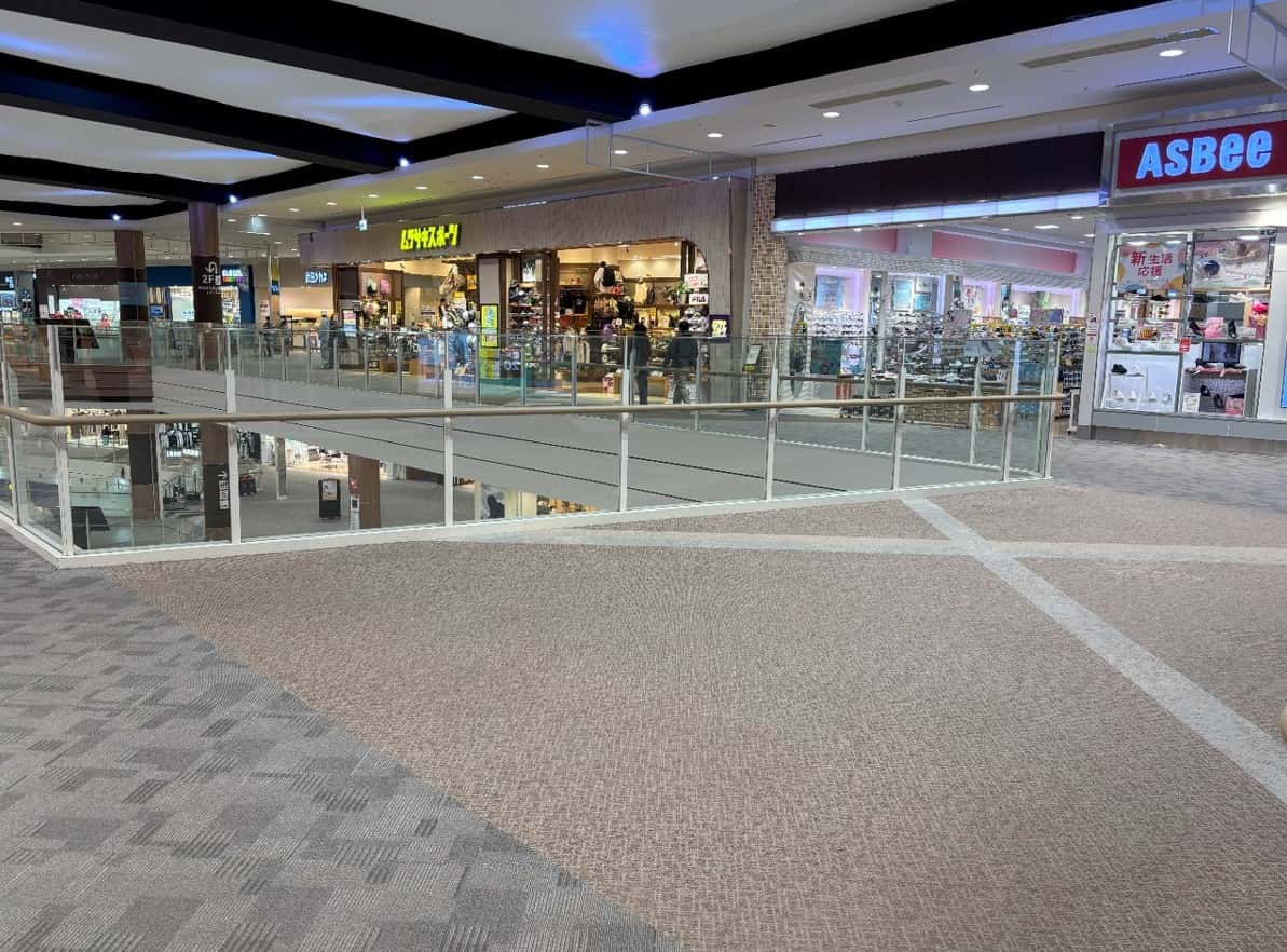 3階 センターブリッジ(アスビー前)