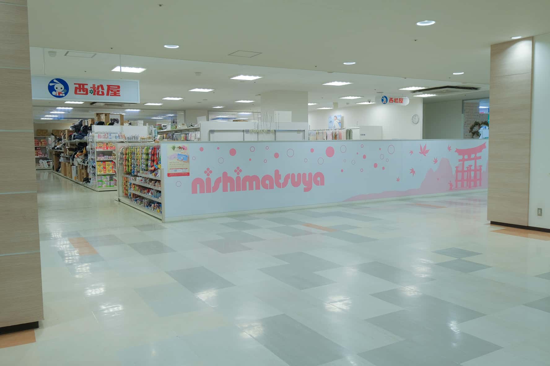 4F 西松屋前催事スペースA(エスカレーター前)
