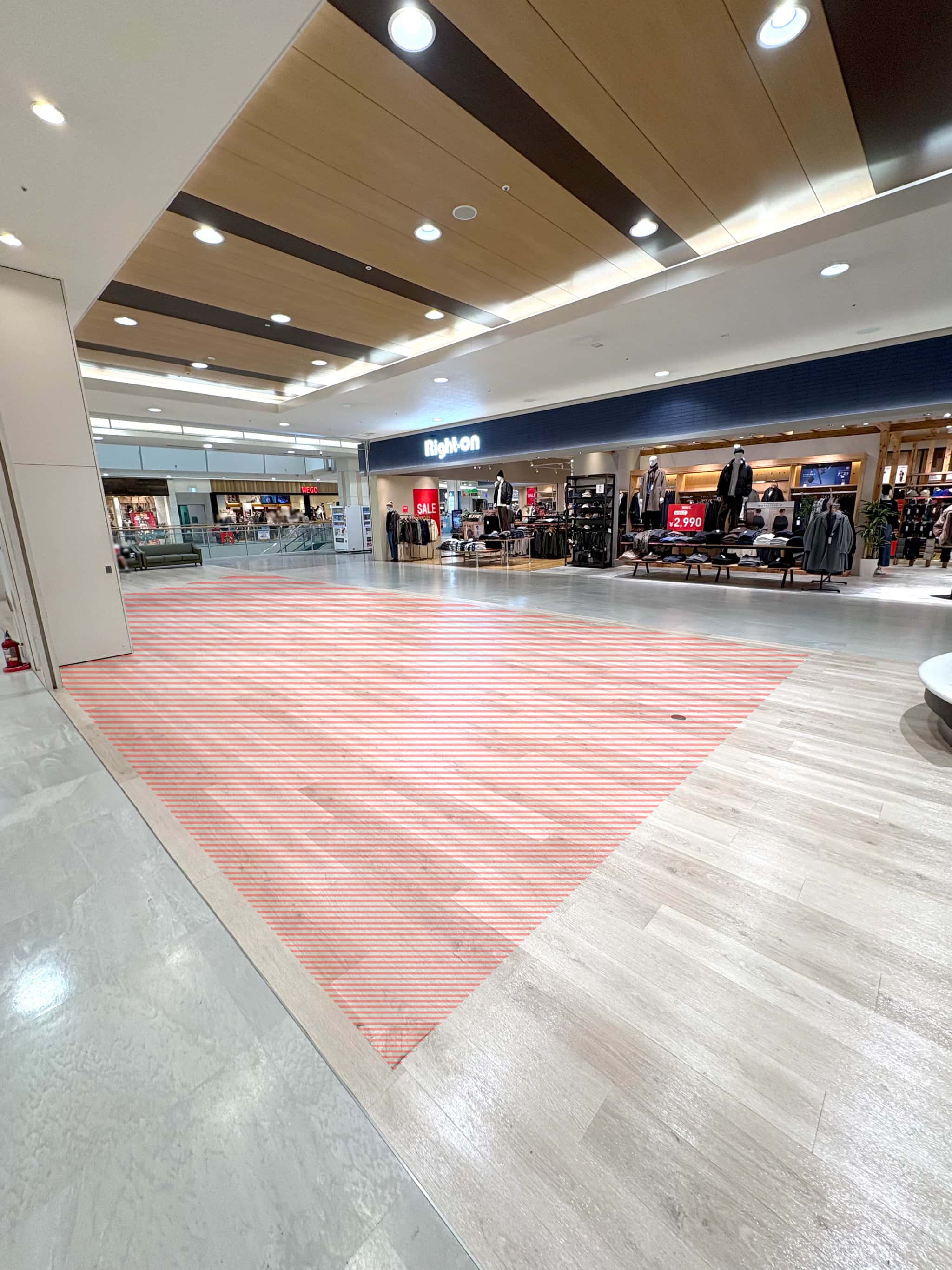 中央ブリッジ前(ライトオン前)