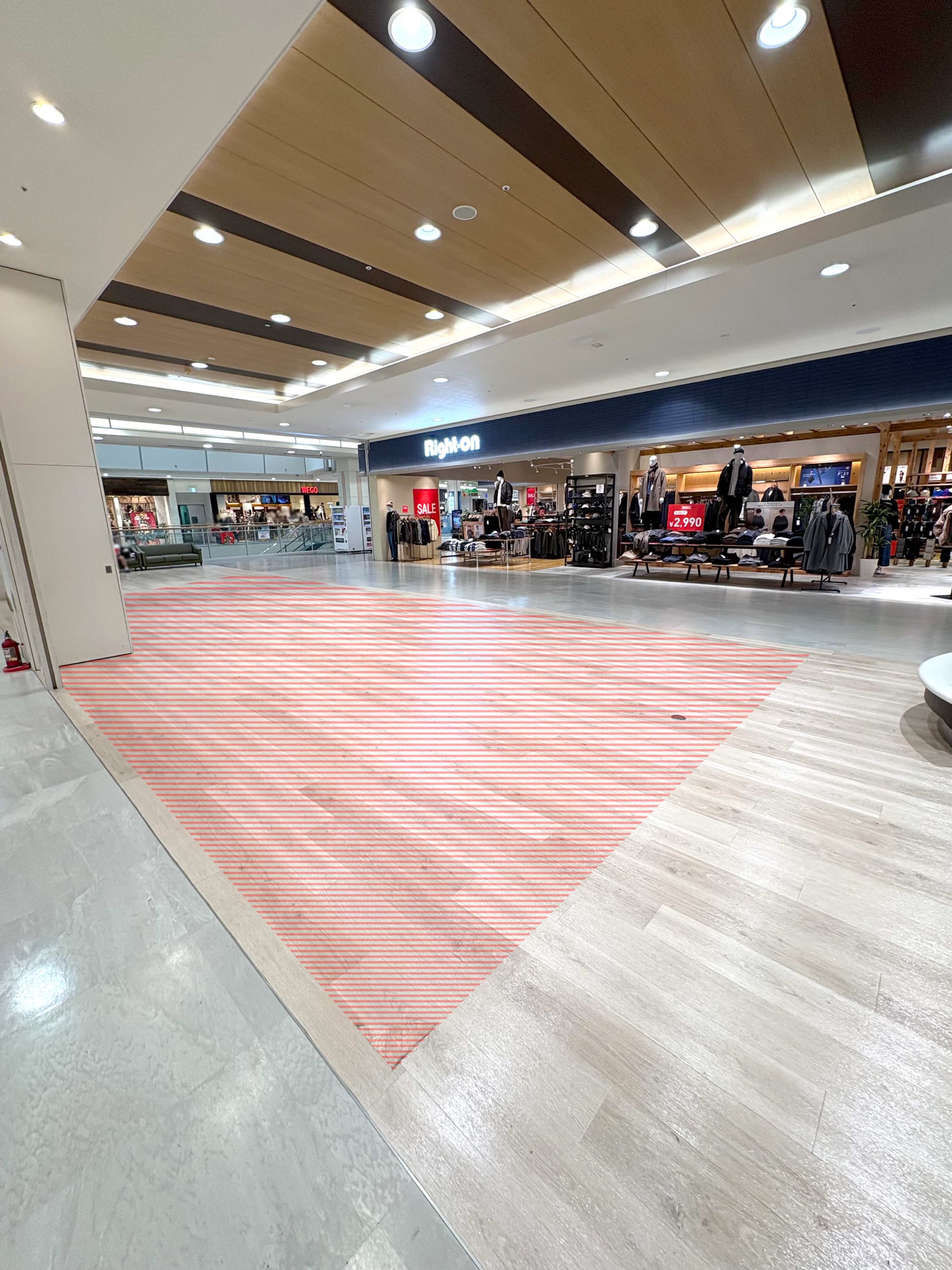 中央ブリッジ前(ライトオン前)